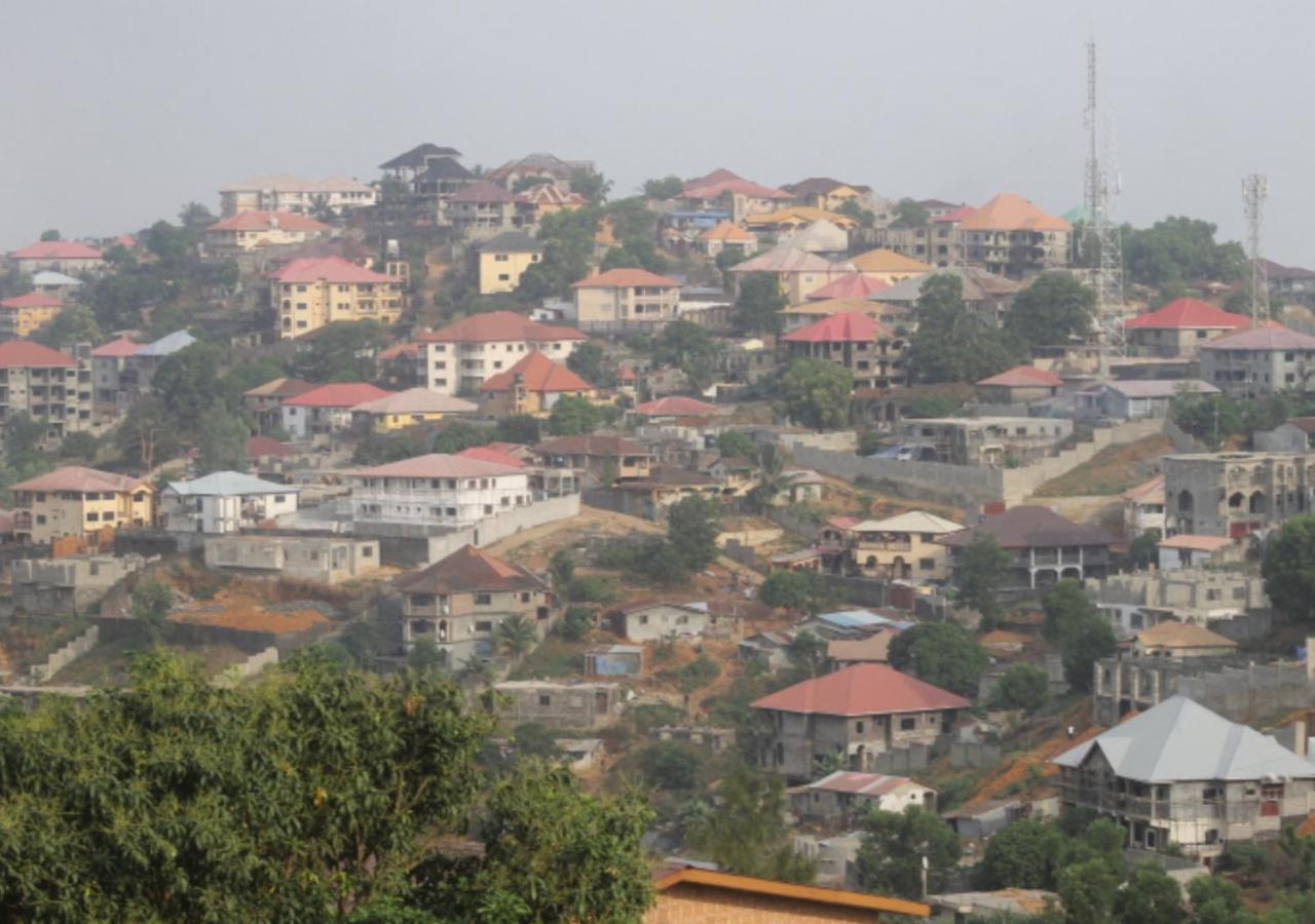 The Stafford Lodge Freetown Exterior foto